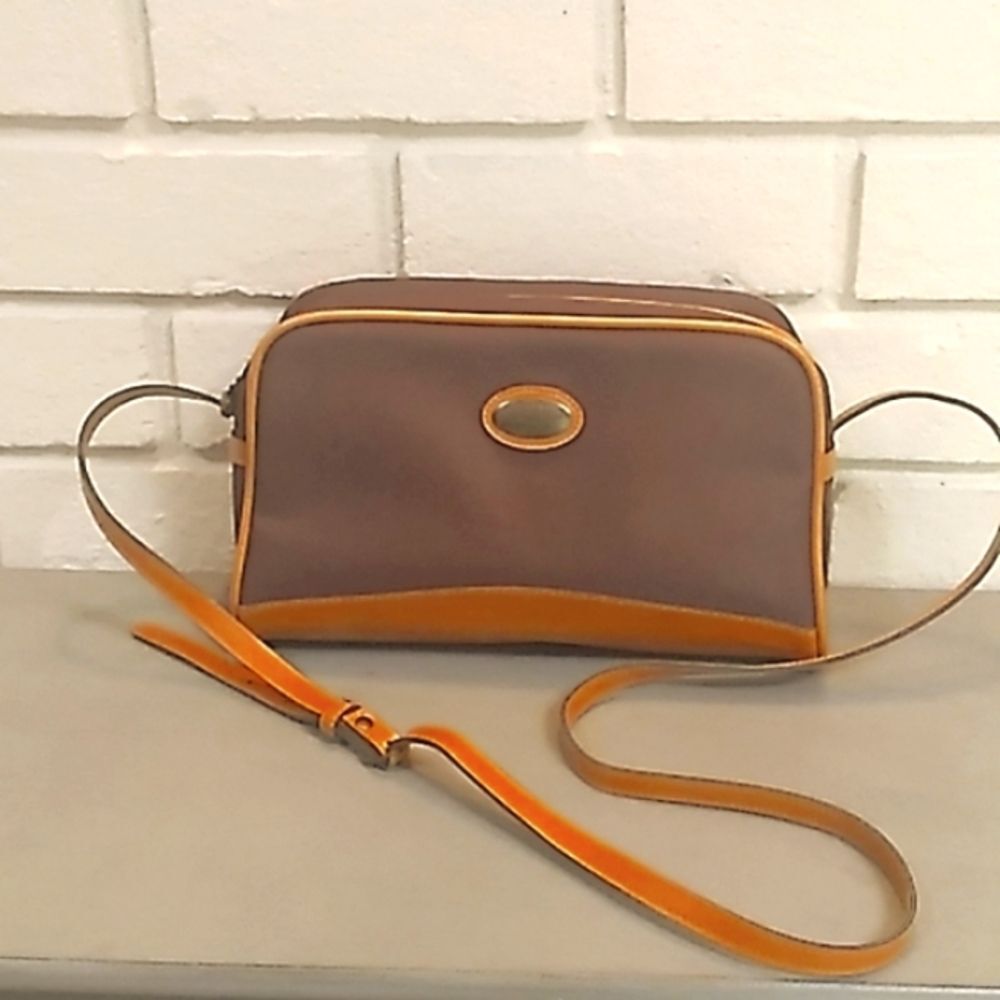 Metro Gear Brown/Tan Crossbody Bag.